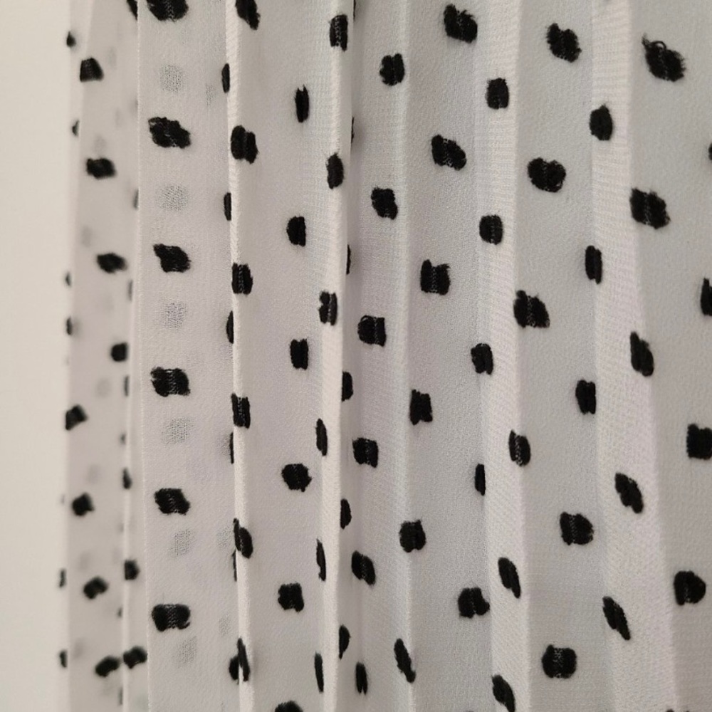 Express polka dot pleated wrap midi dress - Picture 5 of 7